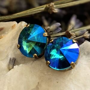 Blue Sapphire Metallic AB Premium Austrian Crystal In Stud Earrings In Brass
